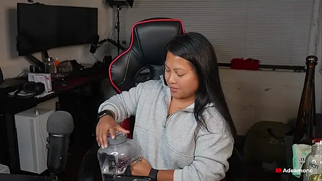 Bubbleliyah online show from 10-10-25, 04:11