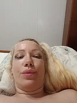 Snapshot of SofiaJoy chatting on 07-04-26, 09:10 SofiaJoy online show from 07-04-26, 09:10
