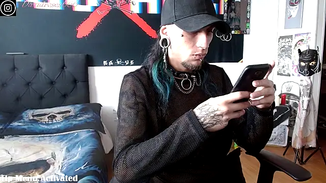 Snapshot of davidroses420 chatting on 10-08-25, 08:06 davidroses420 online show from 10-08-25, 08:06