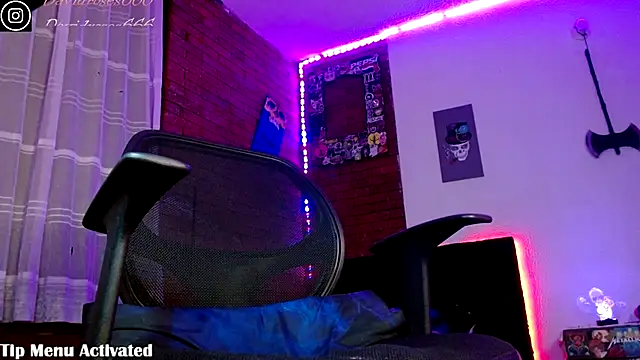 Snapshot of davidroses420 chatting on 11-24-25, 05:40 davidroses420 online show from 11-24-25, 05:40