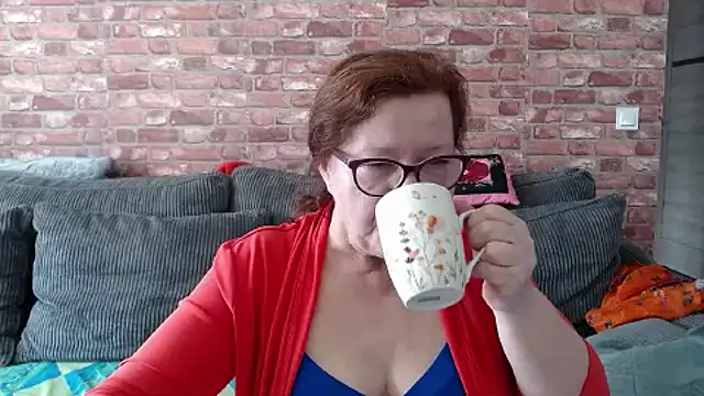 Adelewildx online show from 03-09-25, 09:24