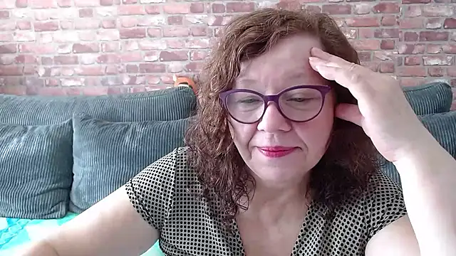 Adelewildx online show from 03-16-25, 08:54