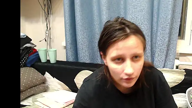 Snapshot of alisacucumber chatting on 02-18-25, 07:19 alisacucumber online show from 02-18-25, 07:19