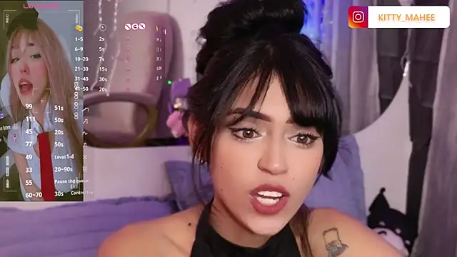 Snapshot of YourKatt chatting on 10-06-25, 03:26 YourKatt online show from 10-06-25, 03:26