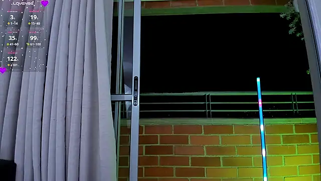 roxie gates  online show from 12-15-24, 12:51