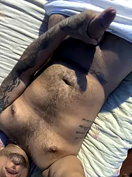 Snapshot of elian-24 chatting on 11-05-25, 04:34 elian-24 online show from 11-05-25, 04:34