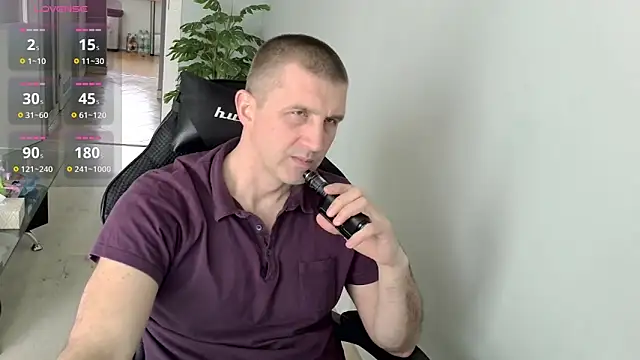 Maribor online show from 04-21-26, 01:28