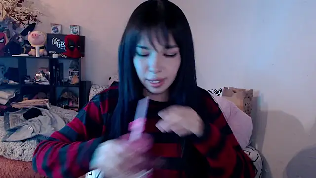 Snapshot of babyakem chatting on 09-20-25, 04:35 babyakem online show from 09-20-25, 04:35