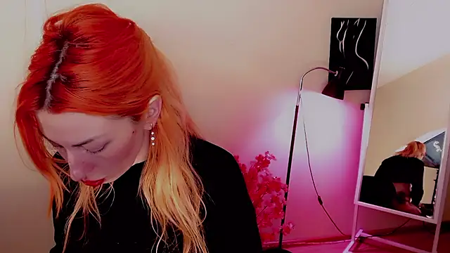 Snapshot of AnnieGOld_ chatting on 12-07-24, 10:39 AnnieGOld  online show from 12-07-24, 10:39