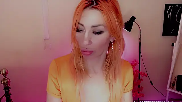 Snapshot of AnnieGOld_ chatting on 12-27-24, 10:26 AnnieGOld  online show from 12-27-24, 10:26
