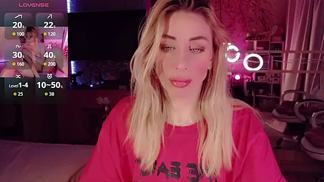 AnnieGOld  online show from 11-22-25, 11:37