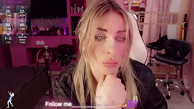 AnnieGOld  online show from 04-19-26, 11:29