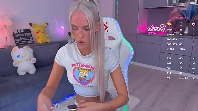 mikkixmeow online show from 02-10-25, 09:36