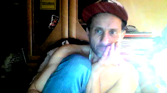 Snapshot of FireFox_Feel chatting on 03-16-25, 04:41 FireFox Feel online show from 03-16-25, 04:41