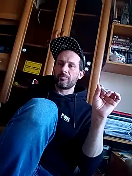 Snapshot of FireFox_Feel chatting on 03-20-25, 07:58 FireFox Feel online show from 03-20-25, 07:58