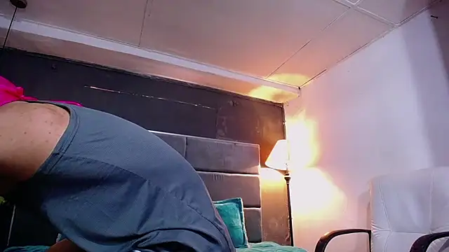 teddyfit19cm online show from 11-08-25, 01:00