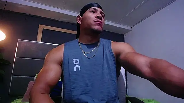 Snapshot of teddyfit19cm chatting on 06-05-26, 02:12 teddyfit19cm online show from 06-05-26, 02:12