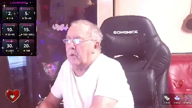 Snapshot of bebitzu chatting on 03-10-26, 08:14 bebitzu online show from 03-10-26, 08:14