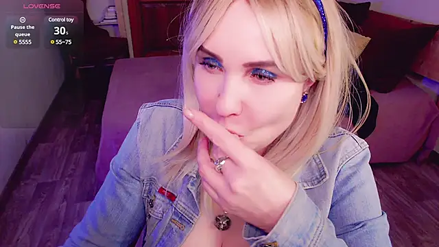  unique cam  online show from 03-15-25, 07:53