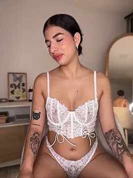 Veronica ar online show from 06-07-26, 10:24