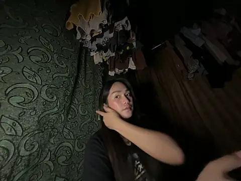 Snapshot of fresh_angelxx chatting on 12-17-25, 12:33 fresh angelxx online show from 12-17-25, 12:33