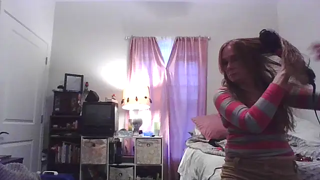 Snapshot of tmmcmannus chatting on 10-26-25, 08:15 tmmcmannus online show from 10-26-25, 08:15