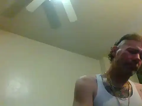 Snapshot of thefire420 chatting on 12-08-24, 12:40 thefire420 online show from 12-08-24, 12:40