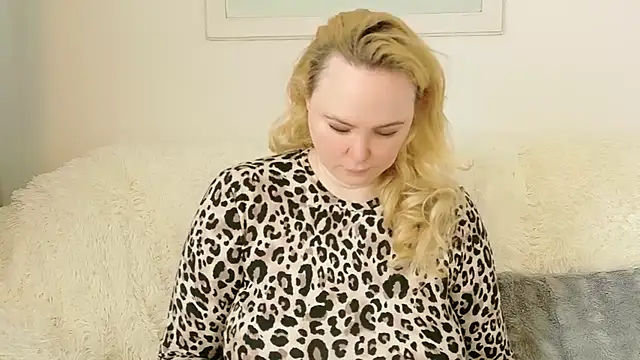 Sarah4you online show from 05-16-26, 01:21