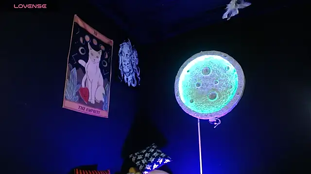 girl intense444 online show from 12-04-25, 01:09