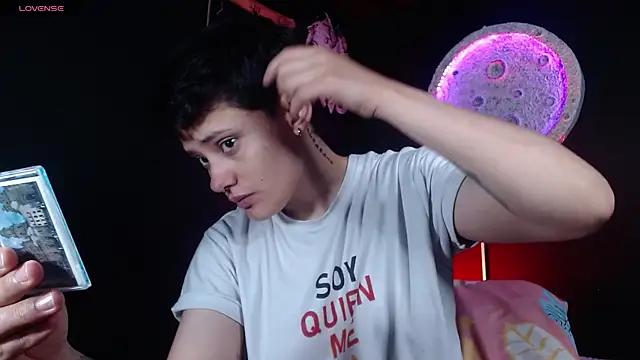 girl intense444 online show from 04-16-26, 01:45