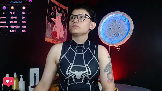 girl intense444 online show from 06-05-26, 01:06