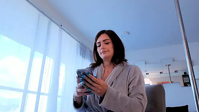 mandi4pole  online show from 01-15-25, 08:48