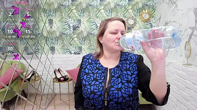 Snapshot of ScarlettSoft chatting on 01-13-26, 05:24 ScarlettSoft online show from 01-13-26, 05:24