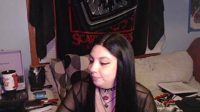 Snapshot of NativeNymph chatting on 10-06-25, 03:59 NativeNymph online show from 10-06-25, 03:59