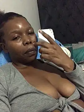 Snapshot of cherryontopy chatting on 01-02-25, 08:02 cherryontopy online show from 01-02-25, 08:02