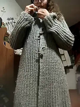 Snapshot of Blulilla69 chatting on 12-27-24, 11:10 Blulilla69 online show from 12-27-24, 11:10