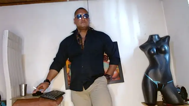 hardrock982 online show from 01-04-25, 02:46