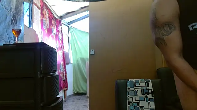 hardrock982 online show from 01-31-25, 01:23