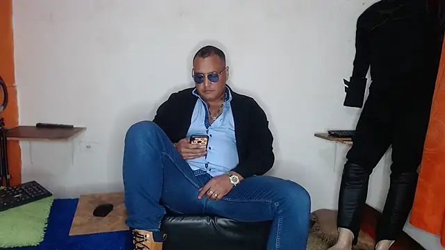 hardrock982 online show from 03-04-25, 01:28