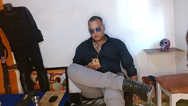 hardrock982 online show from 03-08-25, 01:47