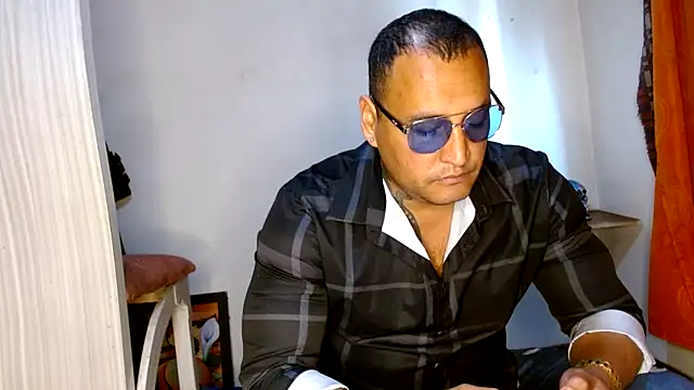 hardrock982 online show from 03-19-25, 01:29