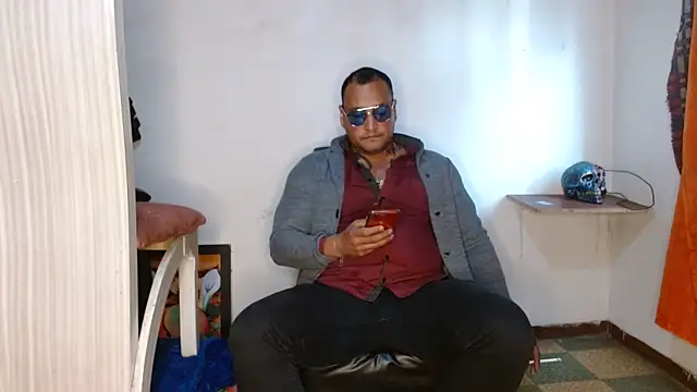 hardrock982 online show from 03-20-25, 01:37