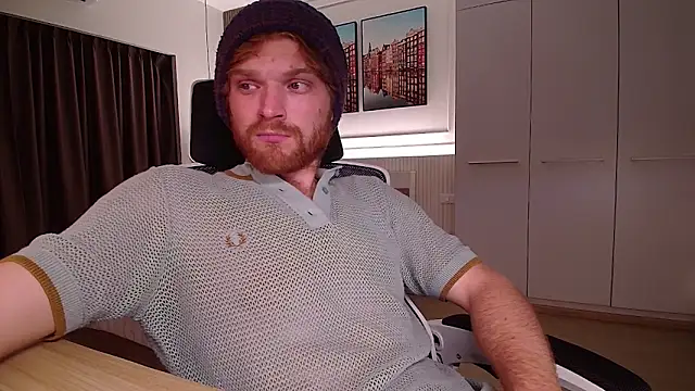 Snapshot of kinkypumpkinboy chatting on 03-26-26, 04:34 kinkypumpkinboy online show from 03-26-26, 04:34