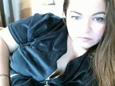 Snapshot of cute__cherry chatting on 02-07-25, 10:30 cute  cherry online show from 02-07-25, 10:30
