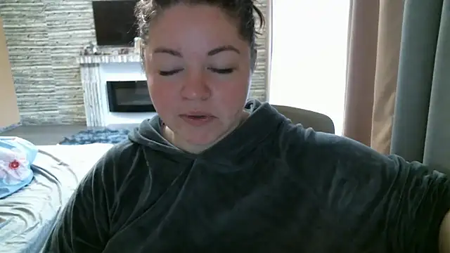Snapshot of cute__cherry chatting on 03-10-25, 07:53 cute  cherry online show from 03-10-25, 07:53