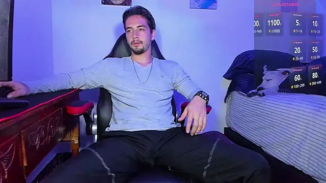 Snapshot of Alex_smith00 chatting on 01-25-25, 02:37 Alex smith00 online show from 01-25-25, 02:37