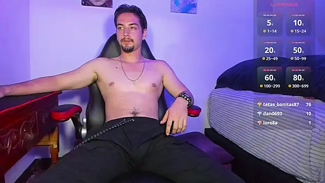 Snapshot of Alex_smith00 chatting on 01-27-25, 12:22 Alex smith00 online show from 01-27-25, 12:22