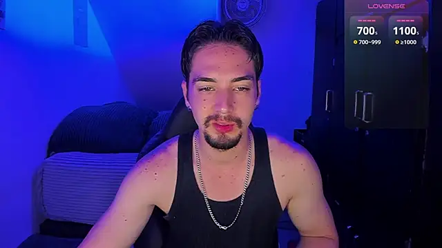 Snapshot of Alex_smith00 chatting on 02-12-25, 11:51 Alex smith00 online show from 02-12-25, 11:51