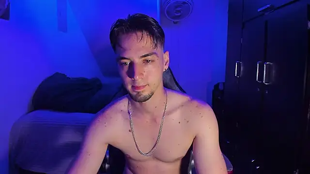 Alex smith00 online show from 02-11-26, 06:46