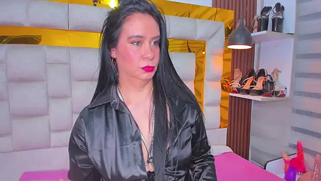 Snapshot of bigass_monic chatting on 09-29-25, 03:11 bigass monic online show from 09-29-25, 03:11